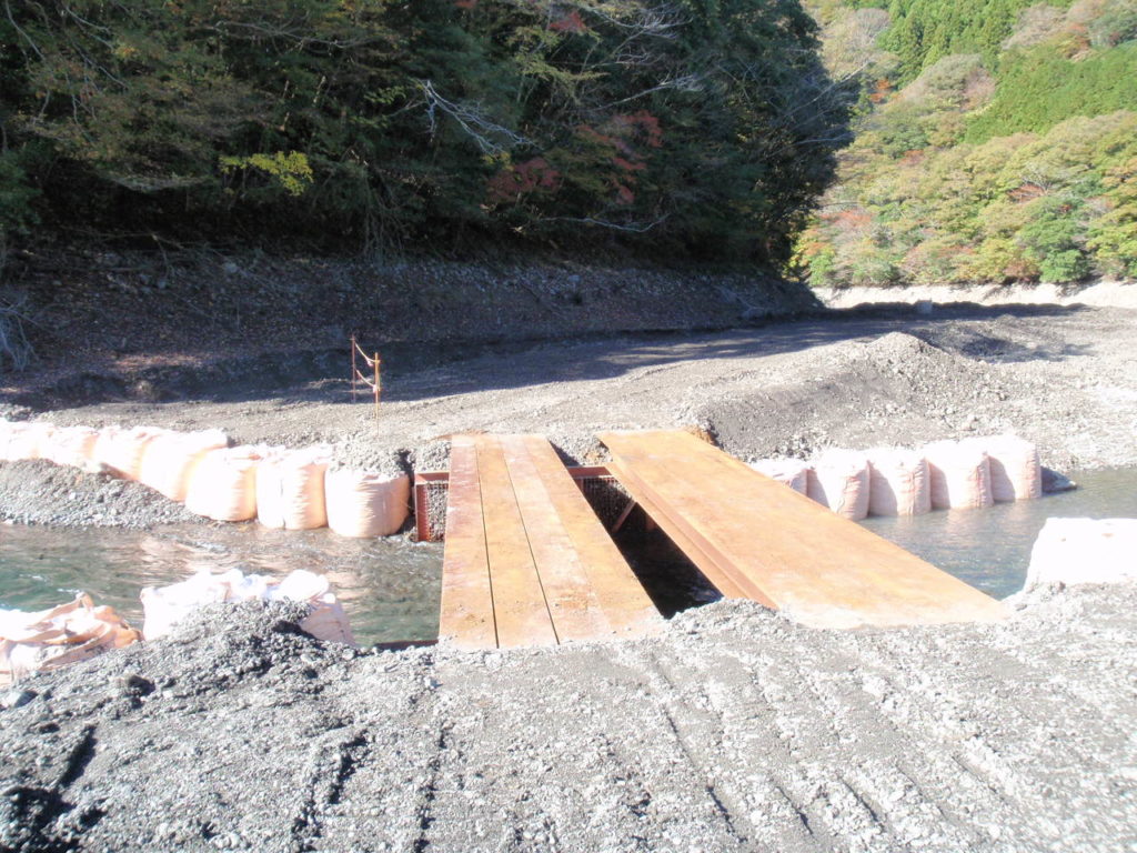 緊急時の仮橋(仮設橋)、仮桟橋(仮設桟橋)